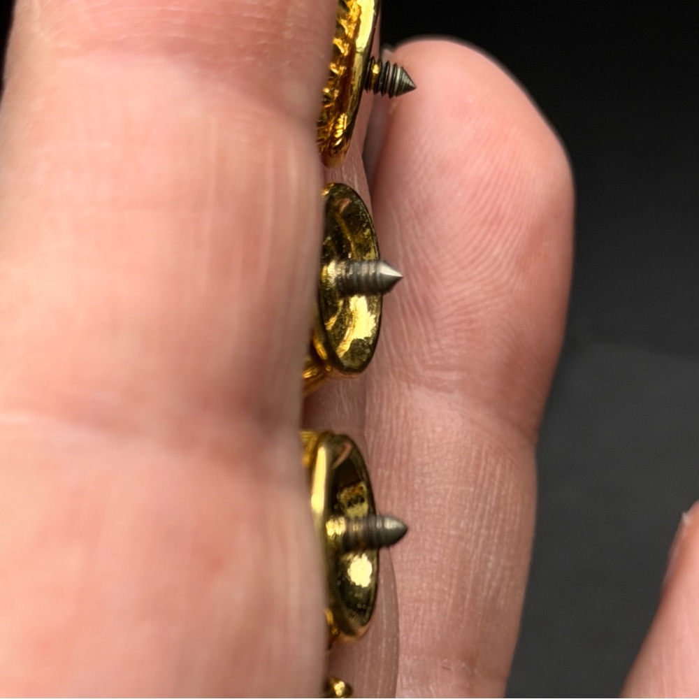 Vintage Joan Rivers 1990’s Hinged Bypass Gold Bracelet with Changeable Tips. - Picture 13 of 15